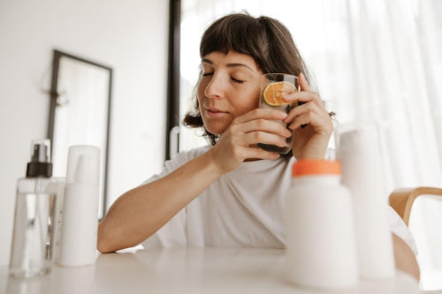 How Daily Habits Affect Skin Health