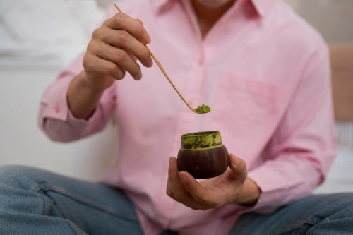 Fast-Acting Plant Powders for Daily Irritation
