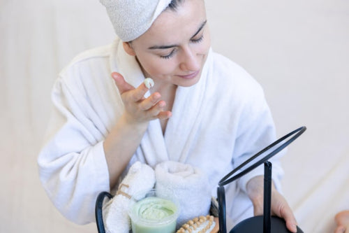 Seasonal Skincare Strategies Using Natural Powders