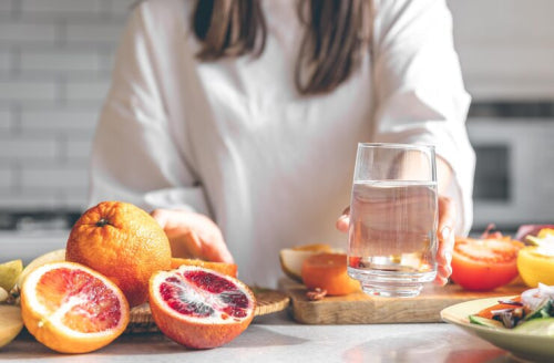 How Daily Hydration Complements Nutritional Wellness